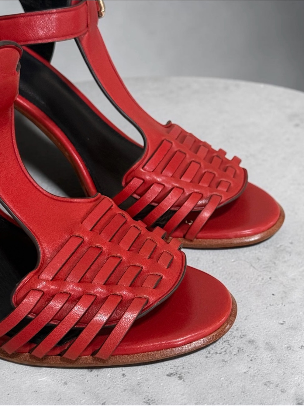Coach Izzy Red Leather T-Strap Heeled Stiletto Sandals! Size 8.5 - Picture 7 of 12